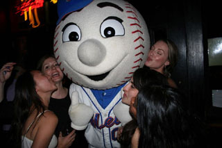 Mr. Met with the ladies